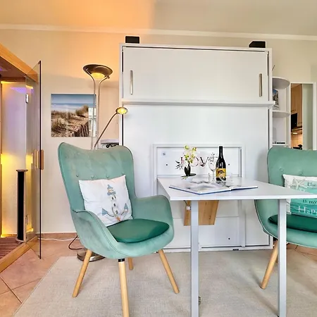 Im Seepark Mit Balkon Und Infrarotsauna アパート ゼリン