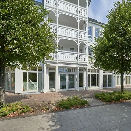Im Seepark Mit Balkon Und Infrarotsauna アパート